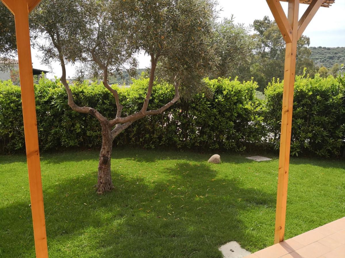 Bed and Breakfast A Lu Ponti Budoni Esterno foto