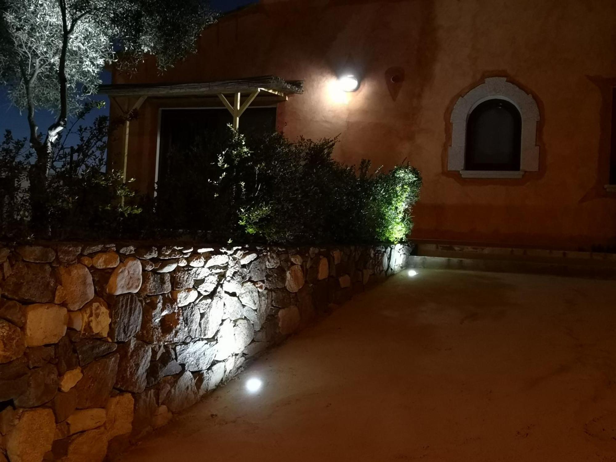 Bed and Breakfast A Lu Ponti Budoni Esterno foto